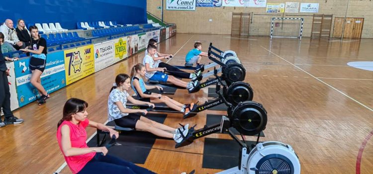 KLUPSKO NATJECANJE NA ERGOMETRIMA NA STARU GODINU